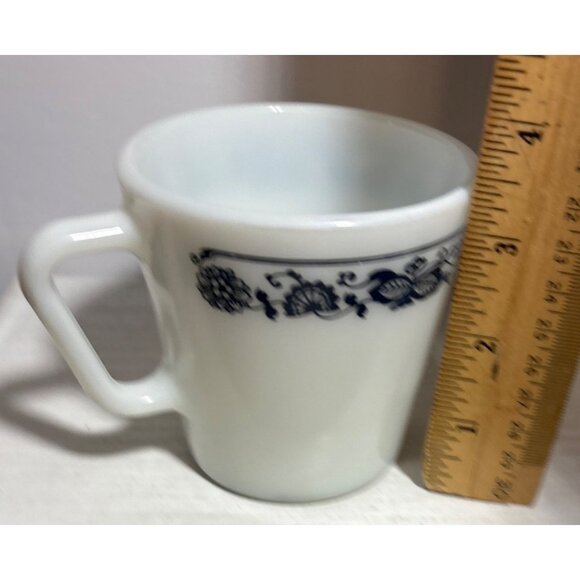 Vintage Pyrex Coffee Cup Old Town Blue Onion Milk Glass Mug #1410 - Picture 7 of 8